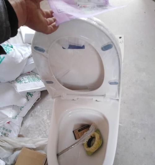 马桶冲力减弱的解决方法（三个地方检查解决大多数问题）