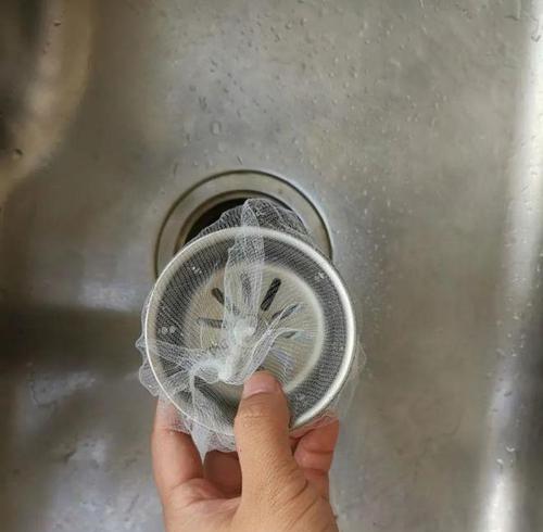 油烟机清洗技巧有哪些？如何保持清洁同时不伤手？
