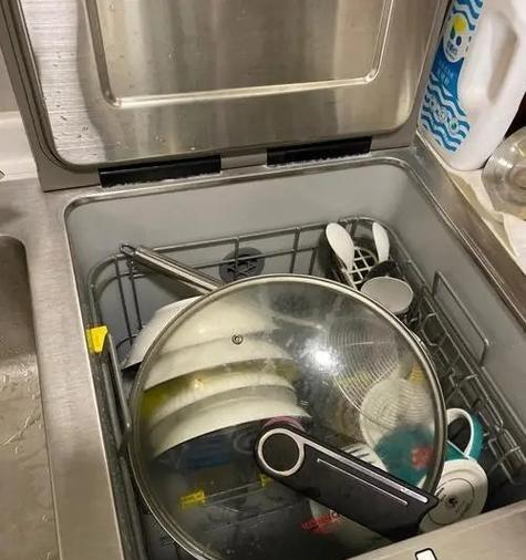 油烟机灶台锅具怎么清洗？有效清洁方法大公开！