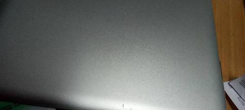 电脑显示器划痕修复方法？需要多长时间和费用？