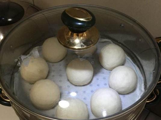 冰箱发面蒸馒头的方法是什么？如何确保馒头松软可口？