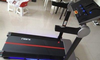 跑步机跑步感觉很重怎么办？如何调整跑步机减轻负担？