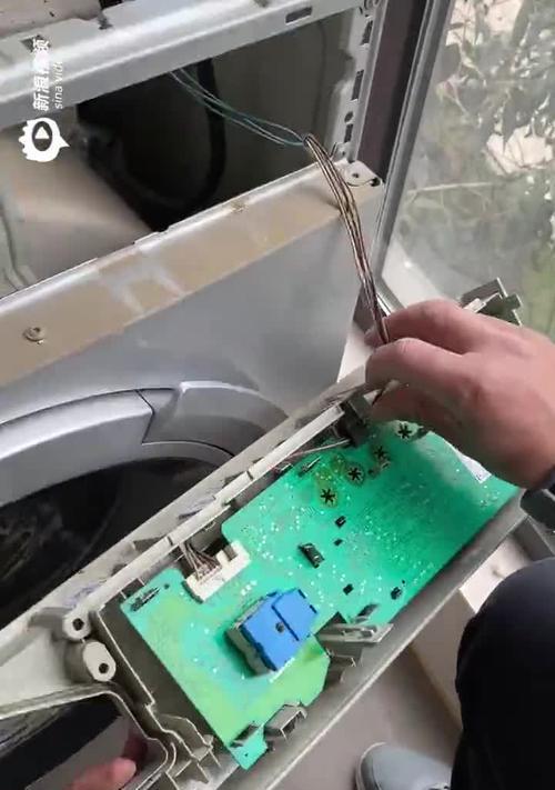 洗衣机一直加水怎么修？遇到此问题该如何解决？