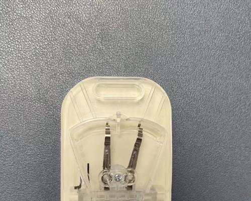 夹板小型免充电器使用方法是什么？